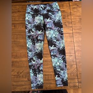 Victoria’s Secret knockout tight size large